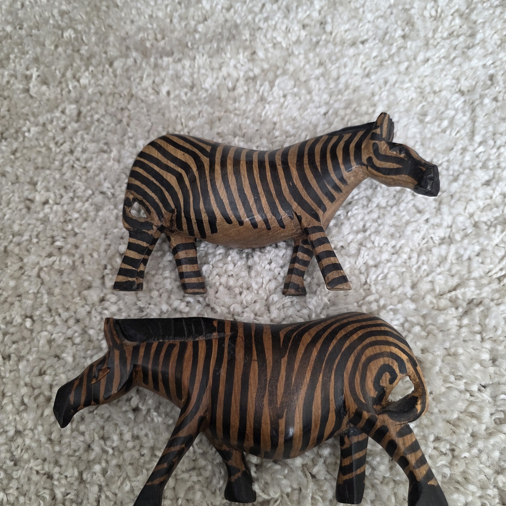 Hand-Carved Zebra Figurines in Brown and Black - Set of 2